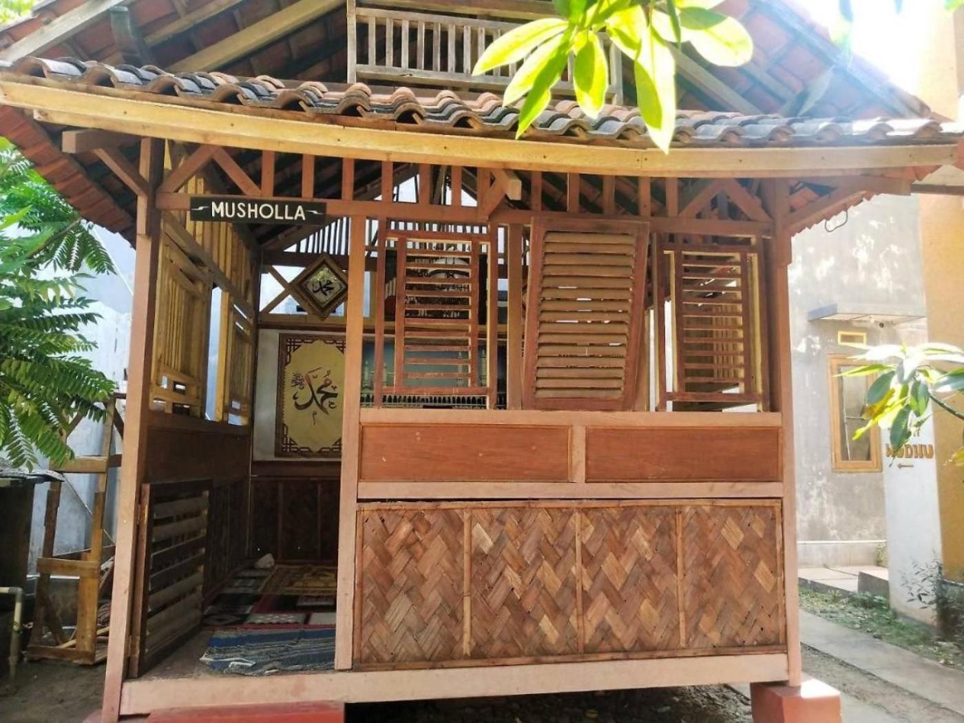 Surya Guest House Probolinggo Dış mekan fotoğraf