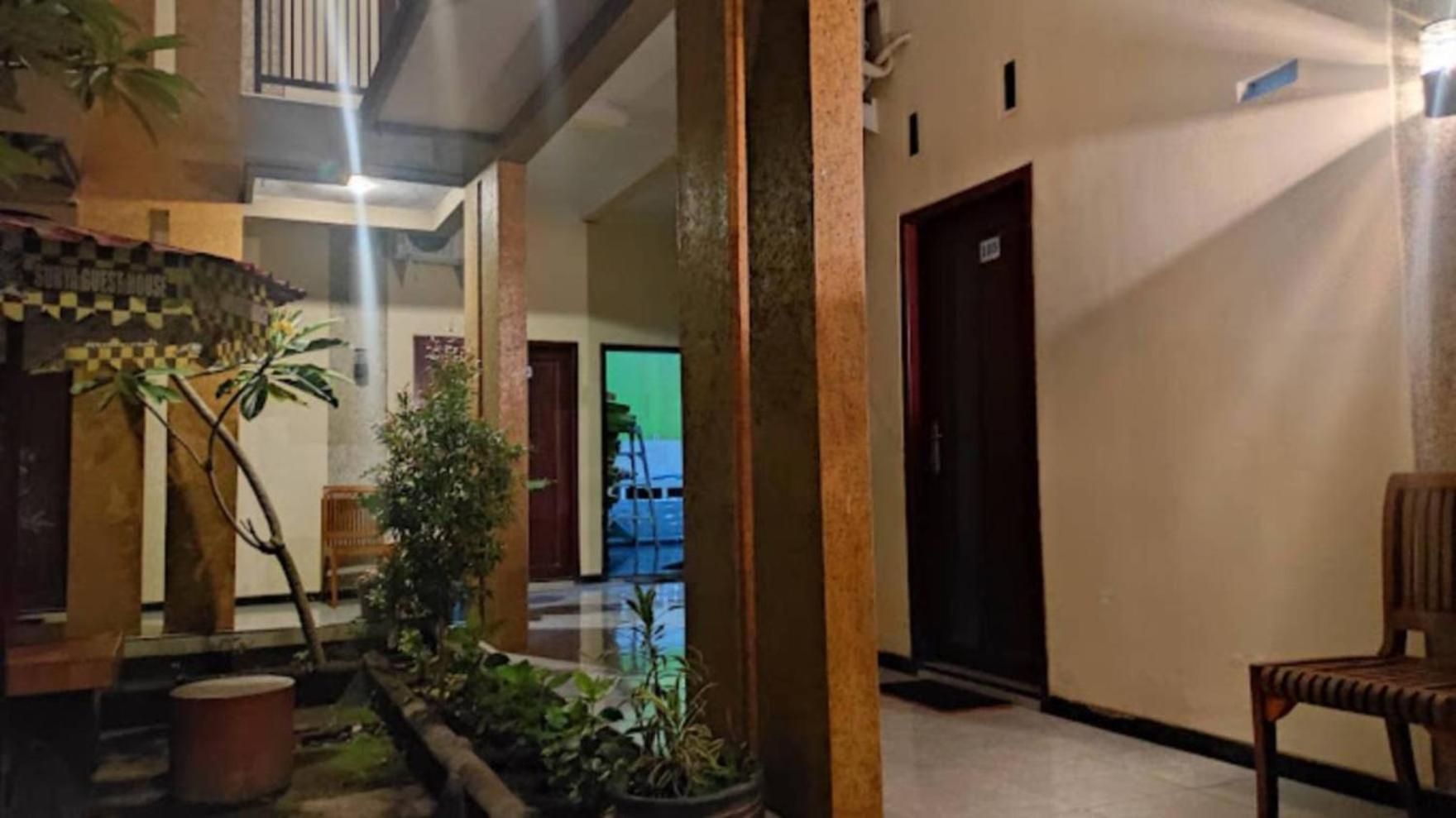 Surya Guest House Probolinggo Dış mekan fotoğraf