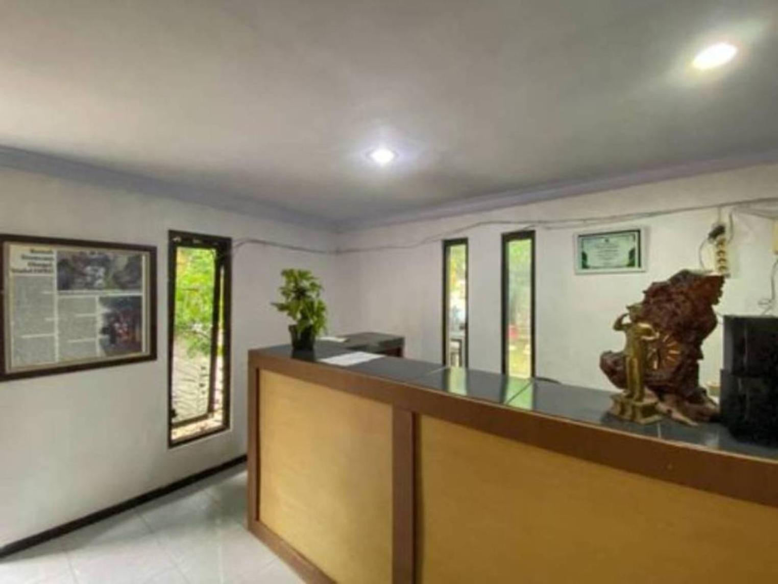 Surya Guest House Probolinggo Dış mekan fotoğraf