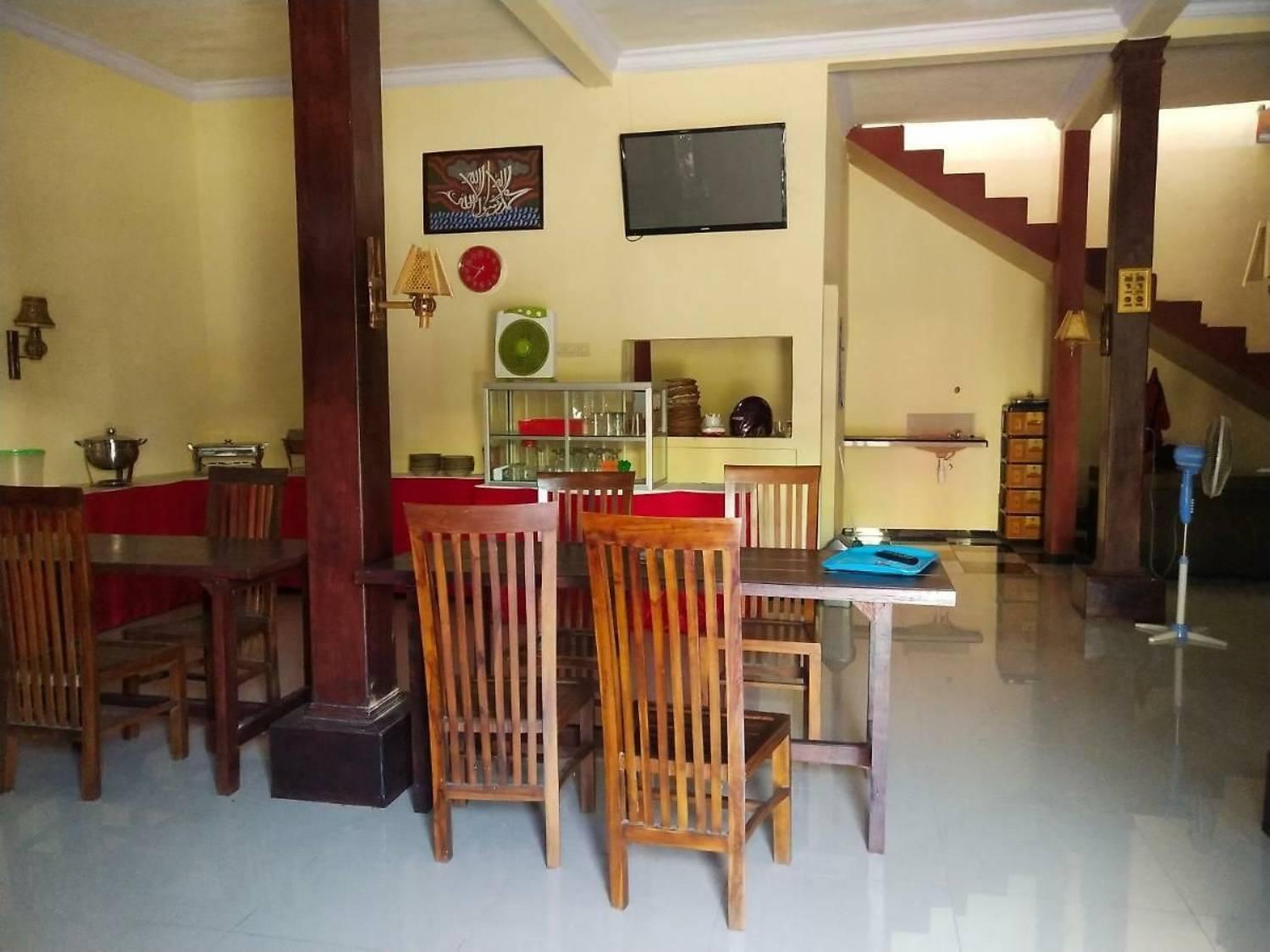 Surya Guest House Probolinggo Dış mekan fotoğraf